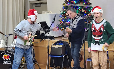​Crowd enjoys Kincardine Rotary Community Carol Sing