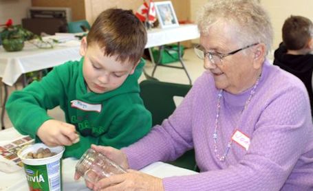 Ripley Horticultural Society, youth get teary-eyed learning about bulbs