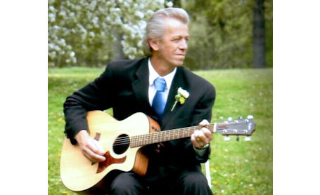 ​Wayne Neitzel of Kincardine remembered for his love of family, music and playing his guitar
