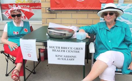 Kincardine hospital auxiliary raises more than $9,000 during Tag Days