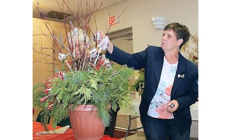 Ripley Horticultural Society raises almost $570 in festive planter auction