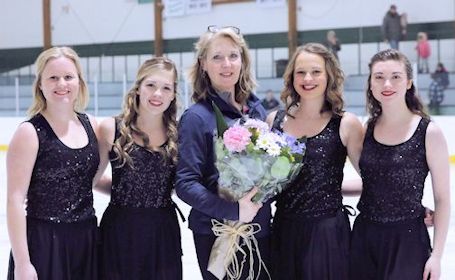 Ripley-Huron skating carnival celebrates "Summer on Ice"