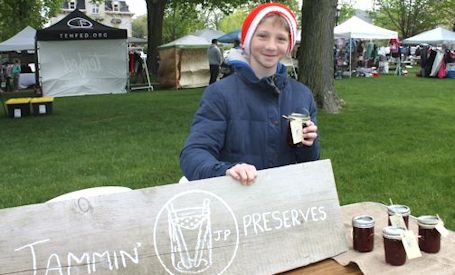 Chilly start to Kincardine's Monday Market in the Park