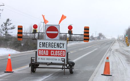 Police close Highway 21, from Port Elgin to Amberley, due to blowing snow