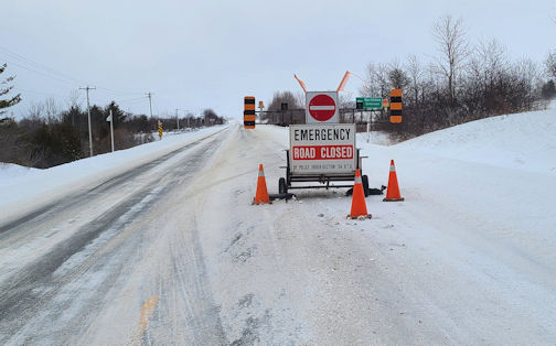 Kincardine area hit with blizzard conditions, causing closure of roads, offices, businesses