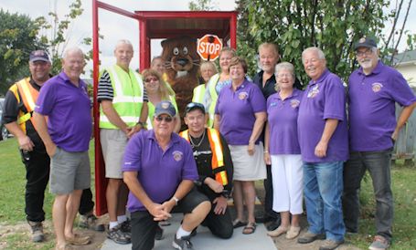 Kincardine Lions unveil new crossing guard shelters