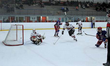 ​Kincardine Bulldogs split games on the weekend