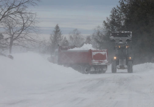 High wind, blowing snow cause closed roads, schools in Kincardine area
