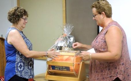 Kincardine hospital auxiliary raises $3,200 in Wheelbarrow of Wine raffle