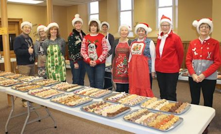 Crowd scoops up goodies at annual Tiverton Cookie Walk