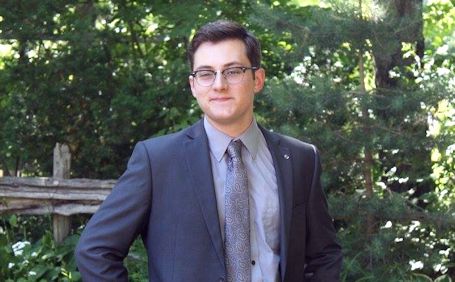 Kincardine Theatre Guild presents memorial scholarship to Steven Travale