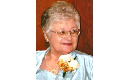 Dedicated farm wife, mother, grandma, Dorothy Lotton, dies at the age of 81