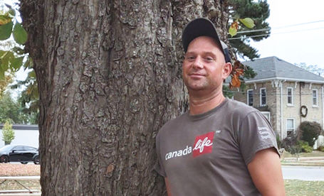 ​Kincardine newcomer passionate about environment, organizes beach clean-up