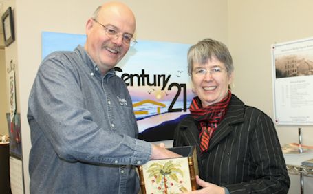 Heather Jolley wins this year's Where's Liz? contest