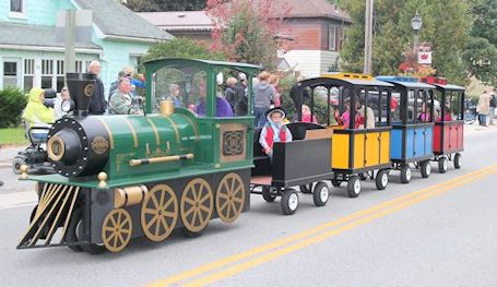 Rain holds off for the Tiverton Fall Fair parade