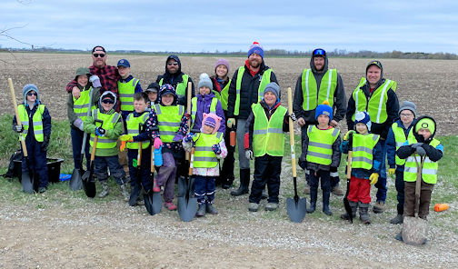 ​Volunteers assist with annual PRWIN community tree-planting