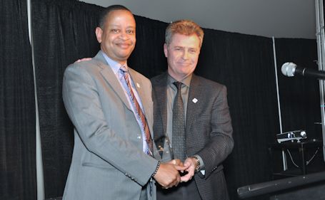 Lovell Gilbert of Bruce Power receives Chretien Global Nuclear Leadership award