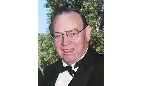 Farmer and former Bruce Township deputy reeve, Kenneth Bruce MacLean, dies at the age of 88