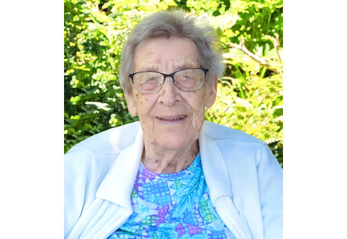 ​Jean Scott of Tiverton remembered for her love of painting, knitting, and playing cards