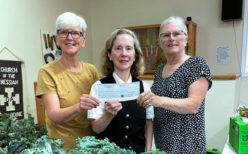 Knox Kincardine presents almost $400 to Kincardine Food Bank