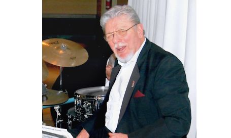 Founder of the Lighthouse Swing Band in Kincardine, Mike Palmer, dies at the age of 77